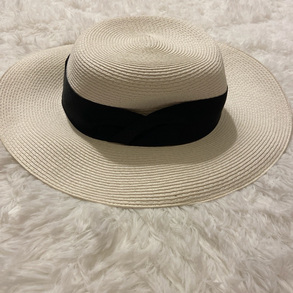 Tilley Toyo Hat